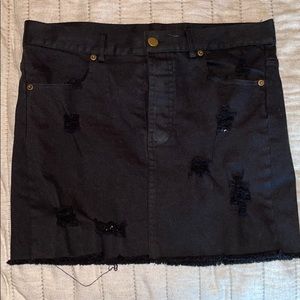 black skirt